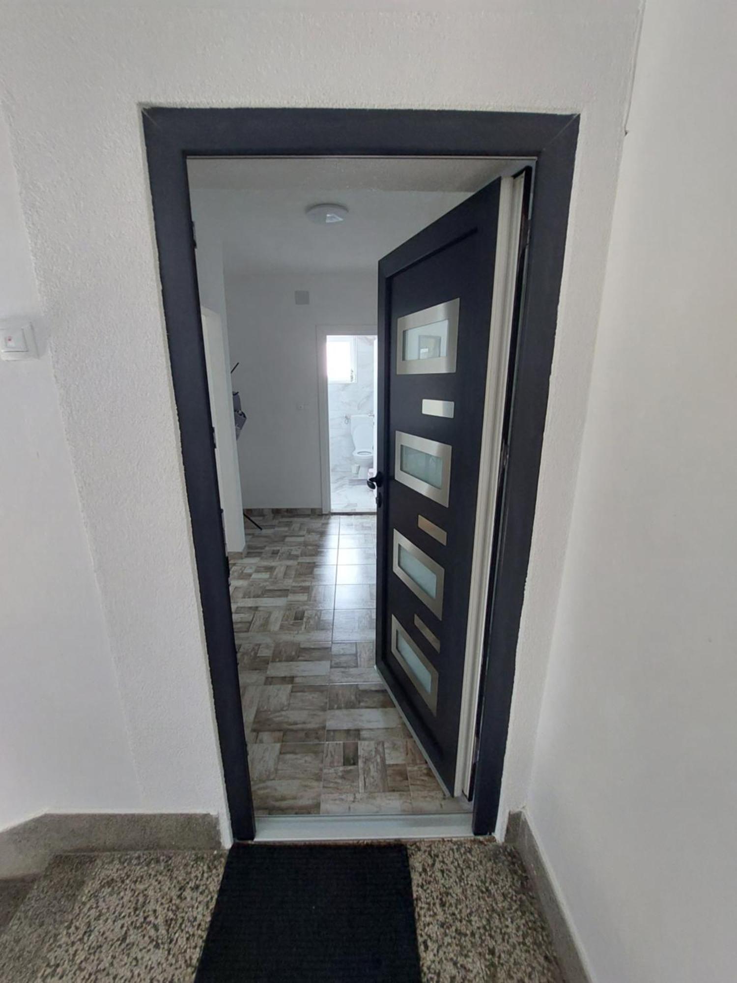 Apartman "Medeni" بيهاتش المظهر الخارجي الصورة